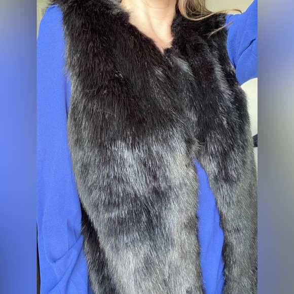 TOPSHOP Fur Vest - Picture 6 of 12